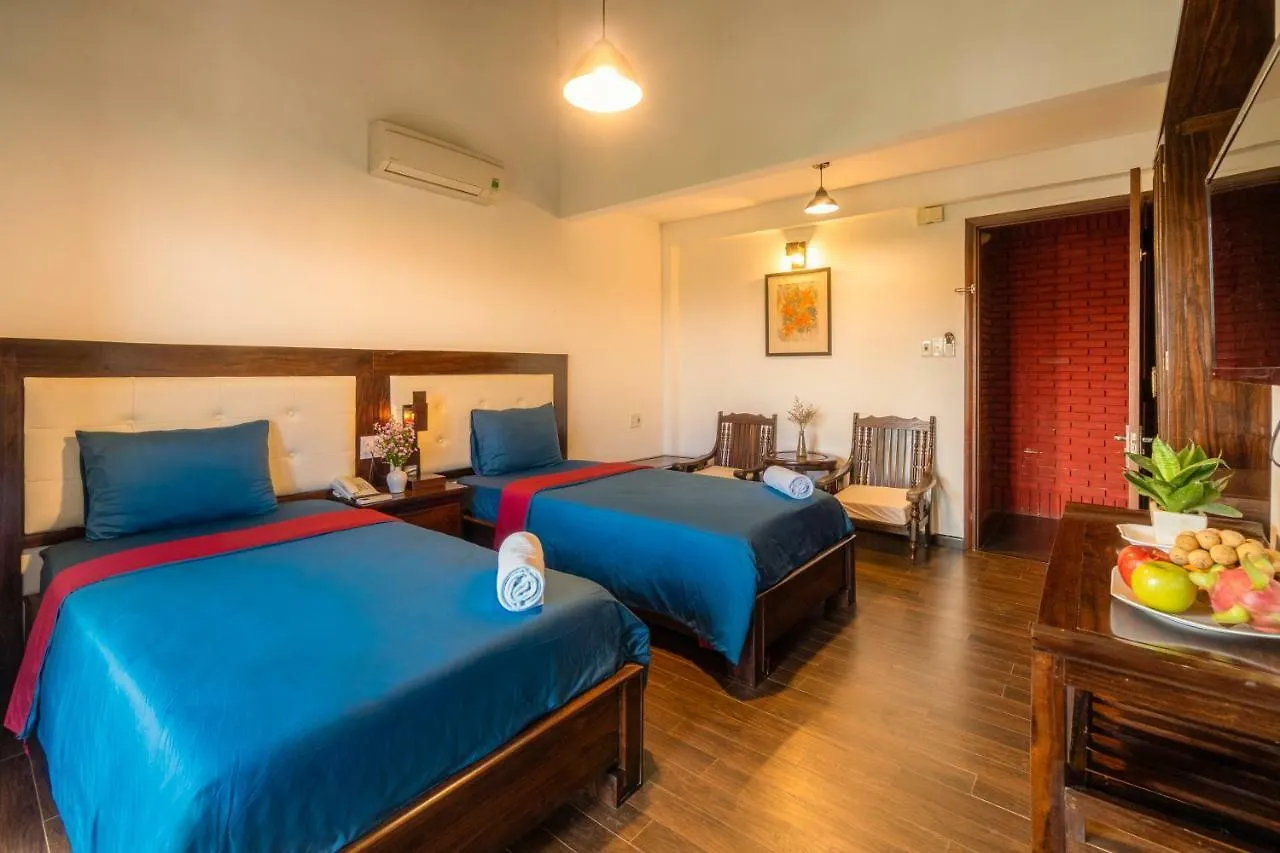 Calm House Hotel Hoi An 1