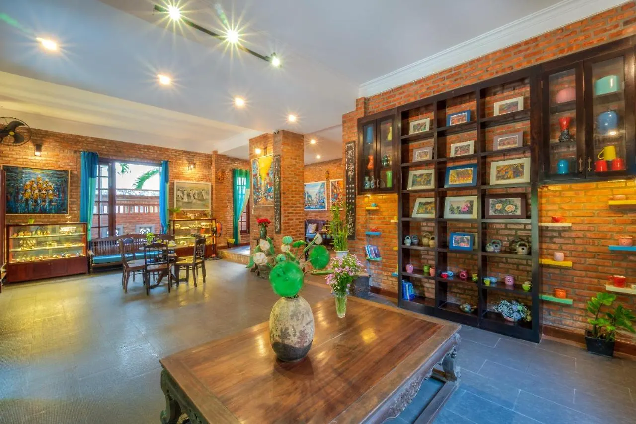 Calm House Hotel Hoi An 1