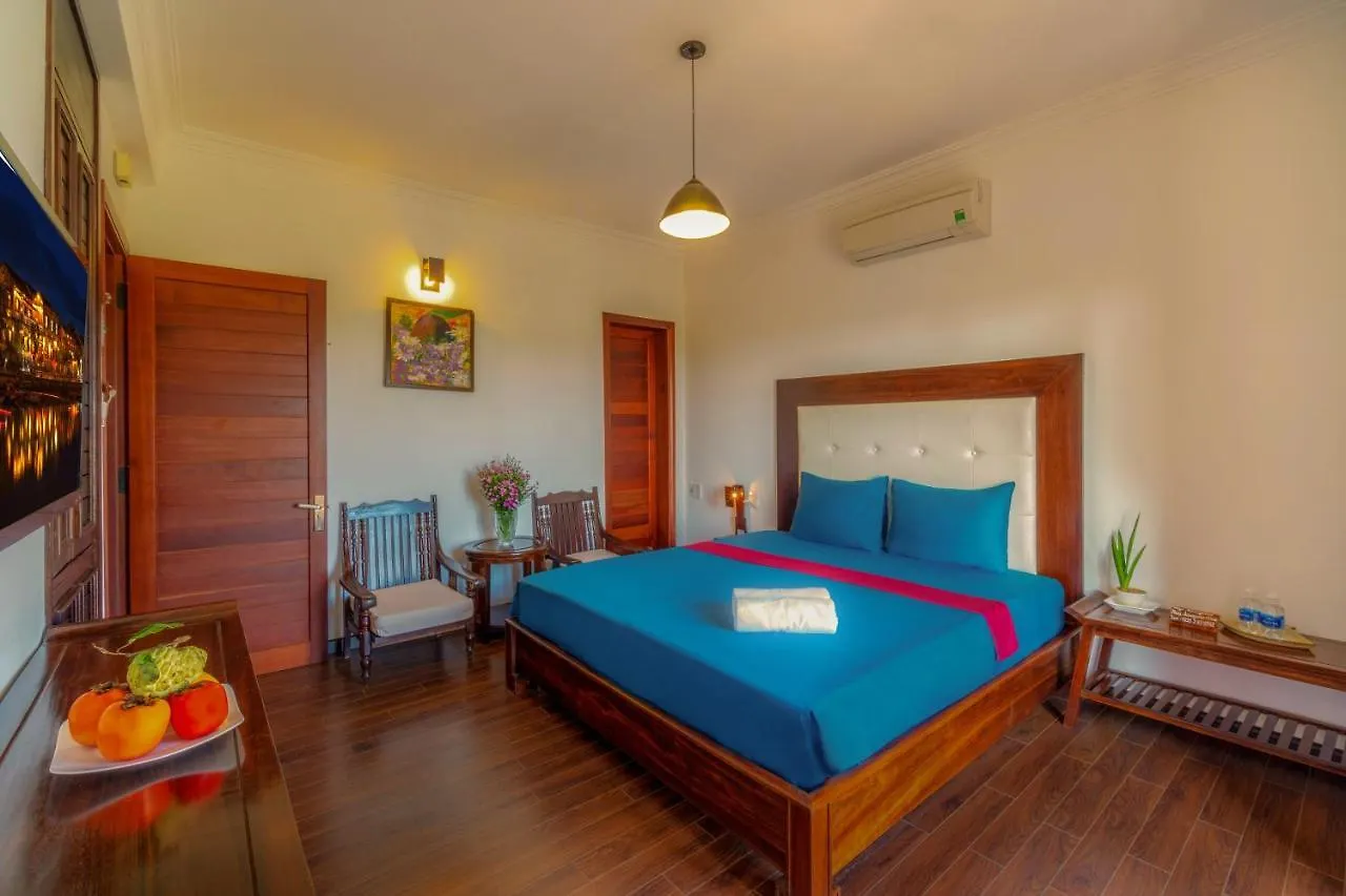 Calm House Hotel Hoi An 1 2*,
