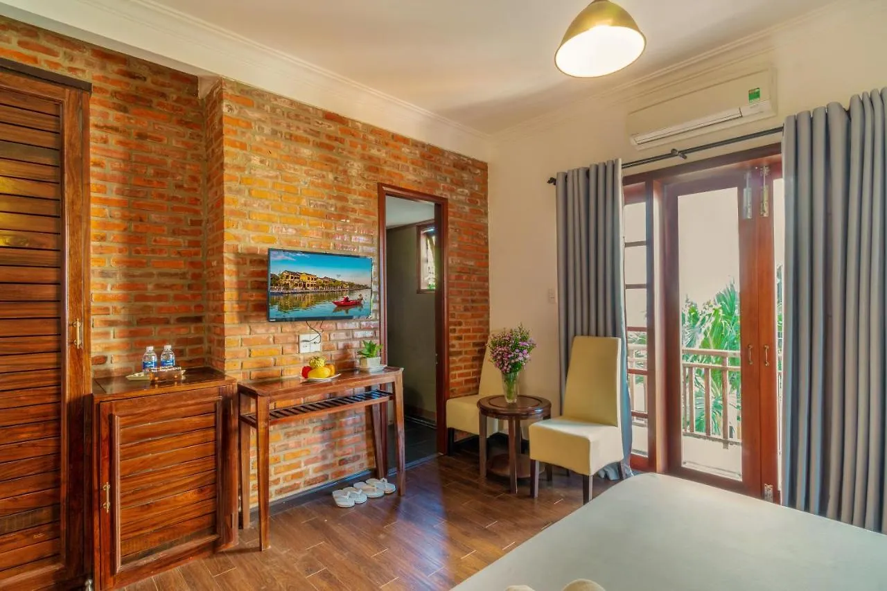 Calm House Hotel Hoi An 1