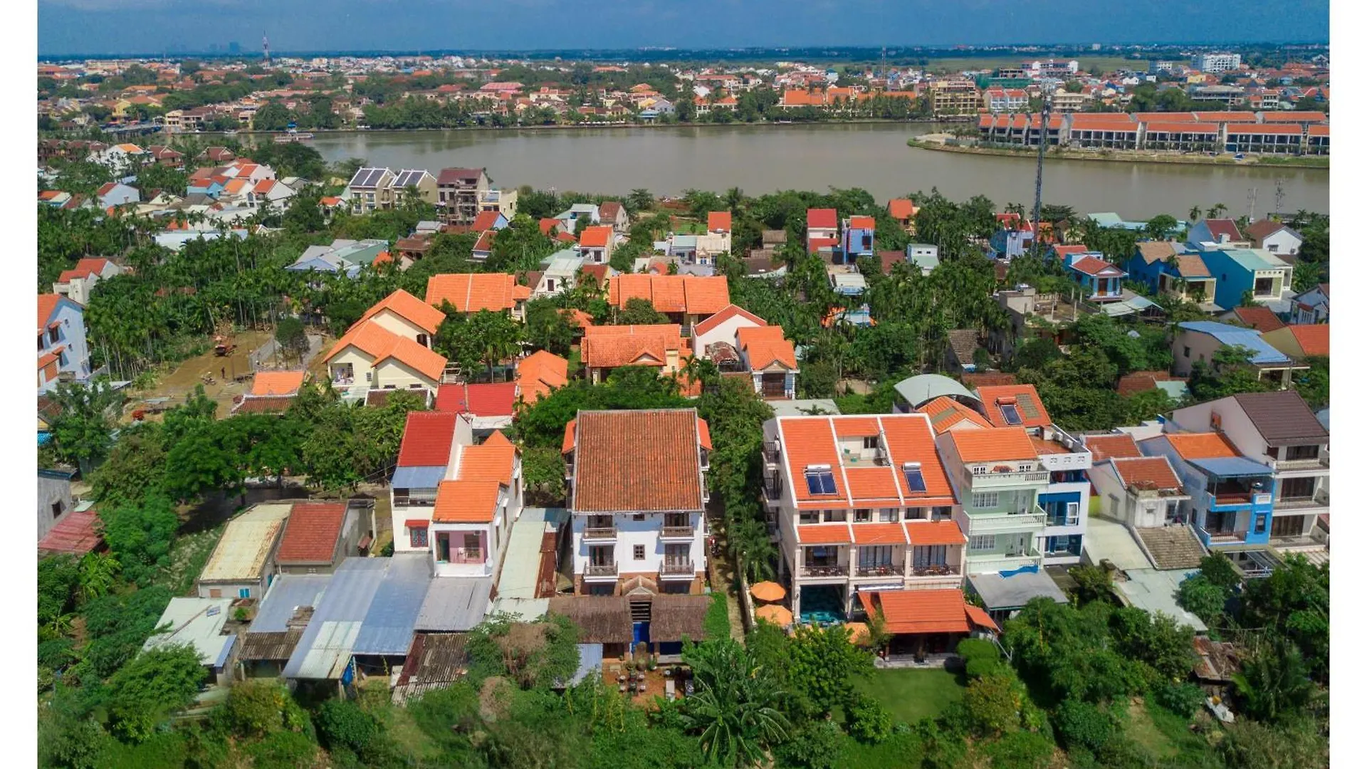 Calm House Hotel Hoi An 1