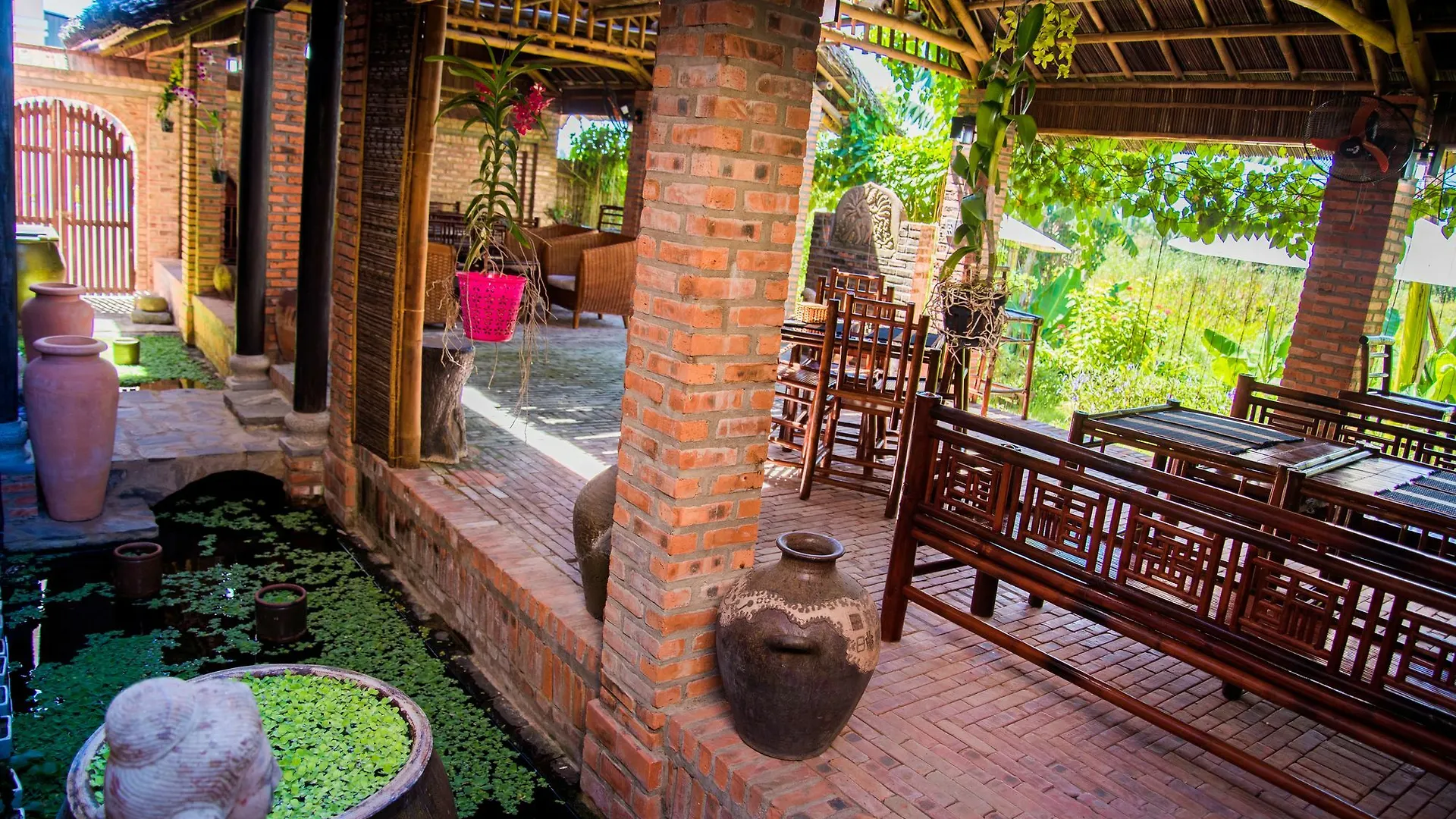 Calm House Hotel Hoi An 1