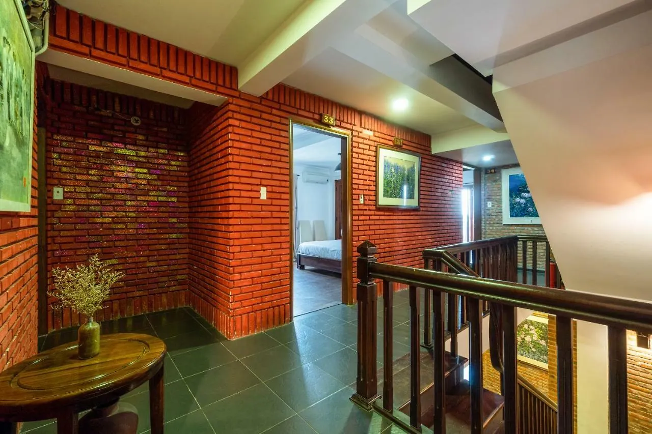 Calm House Hotel Hoi An 1