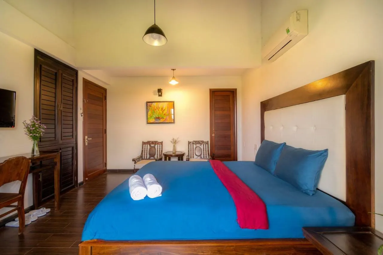 Calm House Hotel Hoi An 1