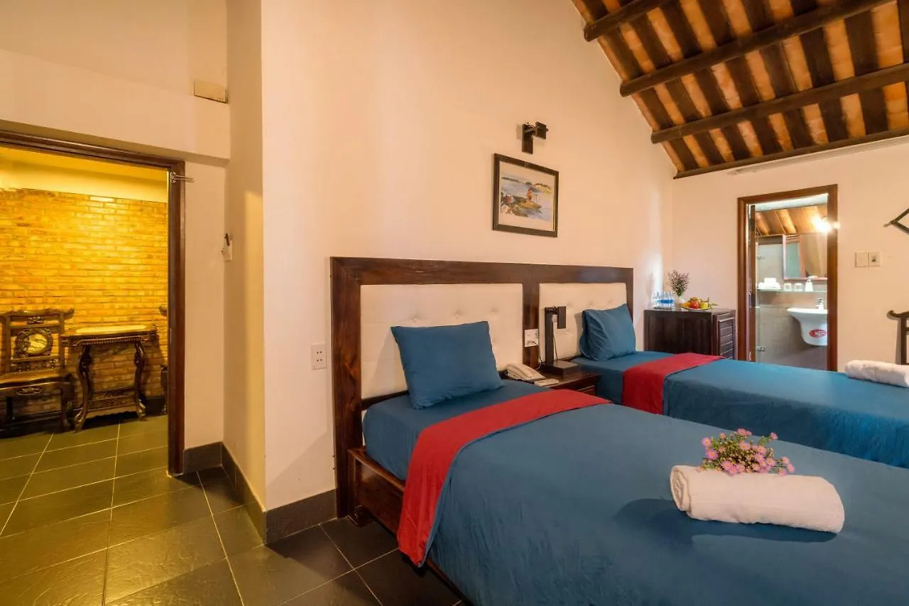 Calm House Hotel Hoi An 1