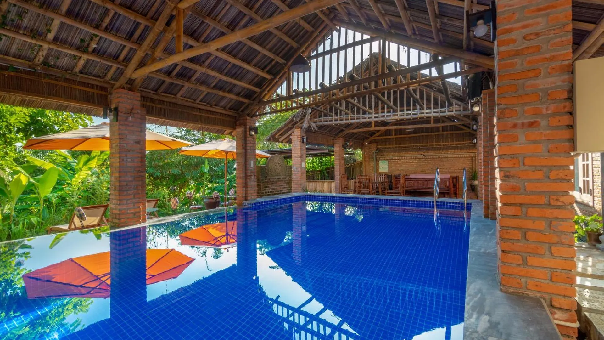 Calm House Hotel Hoi An 1