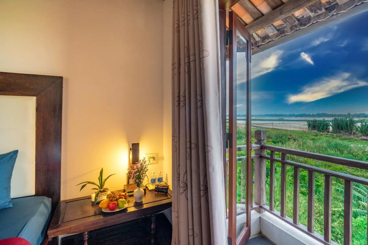 Calm House Hotel Hoi An 1